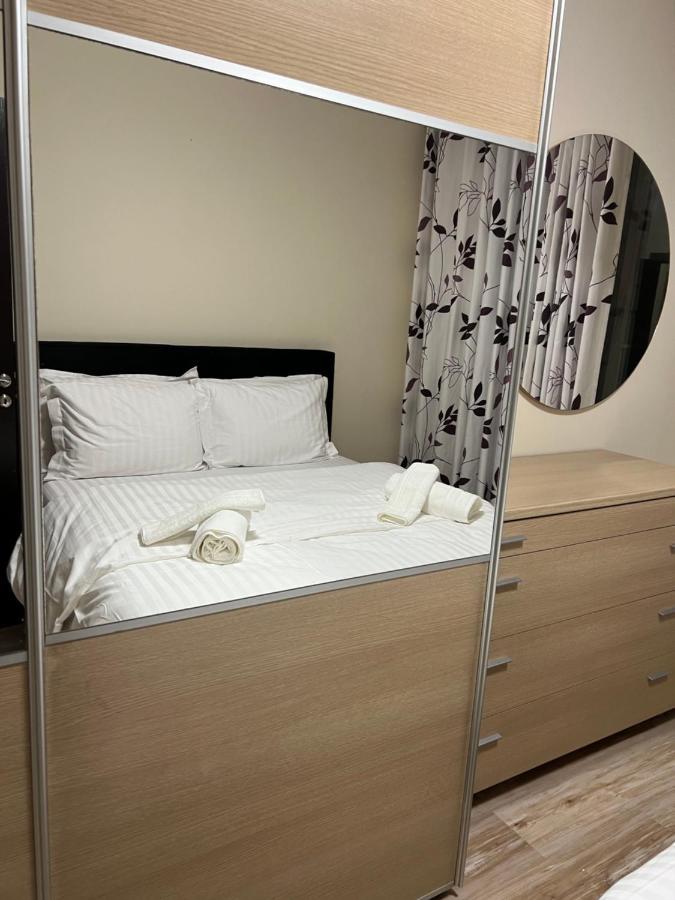 Ergi'S Host Apartment Tirana Zewnętrze zdjęcie