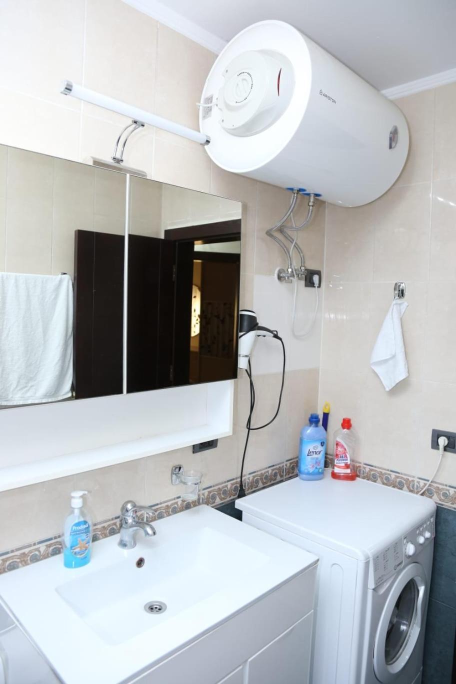 Ergi'S Host Apartment Tirana Zewnętrze zdjęcie